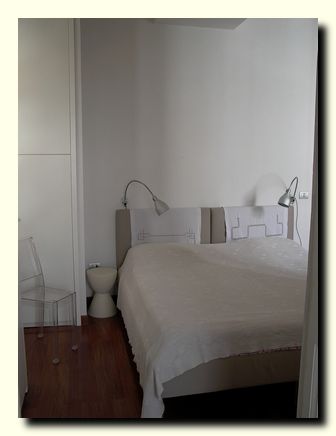capolecase_bedroomb