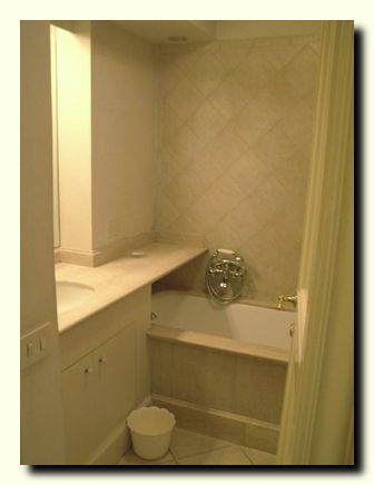 cartari_2d_bathroom