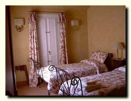 c_bedroom2