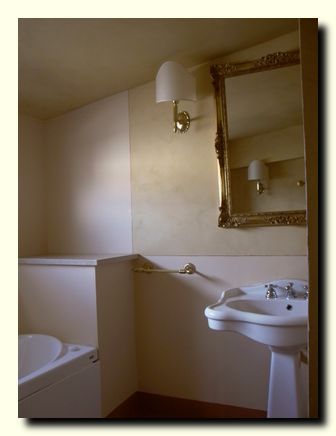 c_roof_bathroom1