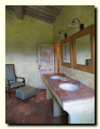 1st_bathroom_b